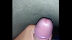 tocandome por la noche esperando por un chico o chica Thumb