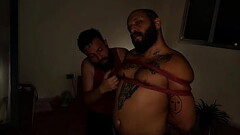 Sess&atilde_o de Shibari com o Capit&atilde_o Rosa - Inteiro no Red Thumb